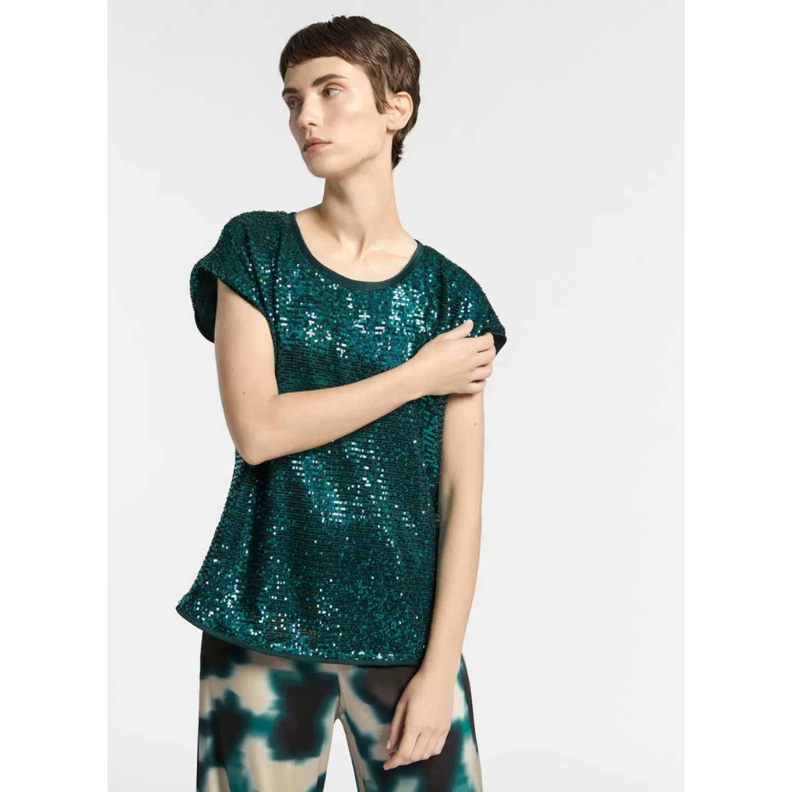 Chemisier scintillant Xandres en liquidation - Dernières pièces disponibles avec motifs pailletés raffinés