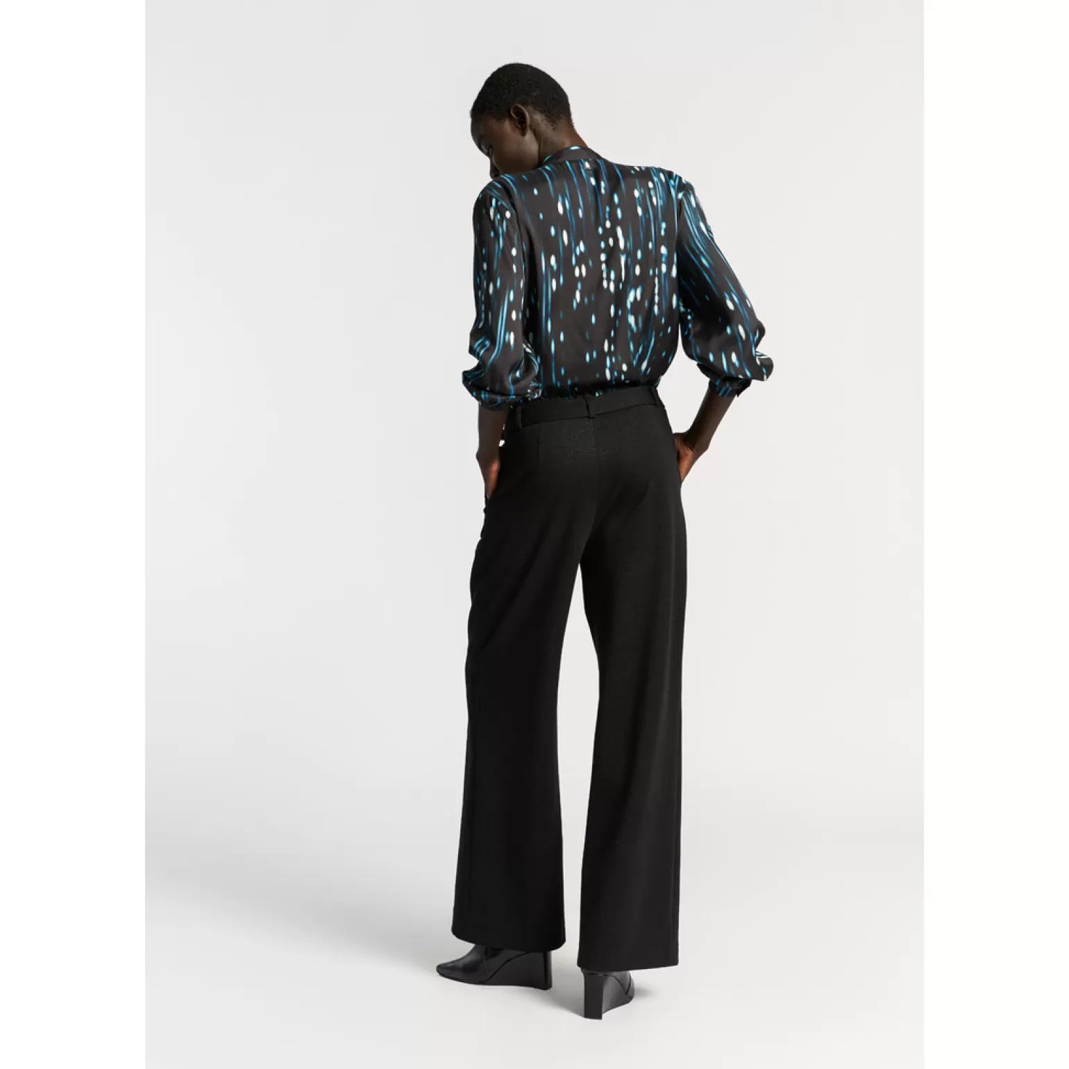 Blouse élégante à motif hivernal - Xandres Prix Doux
