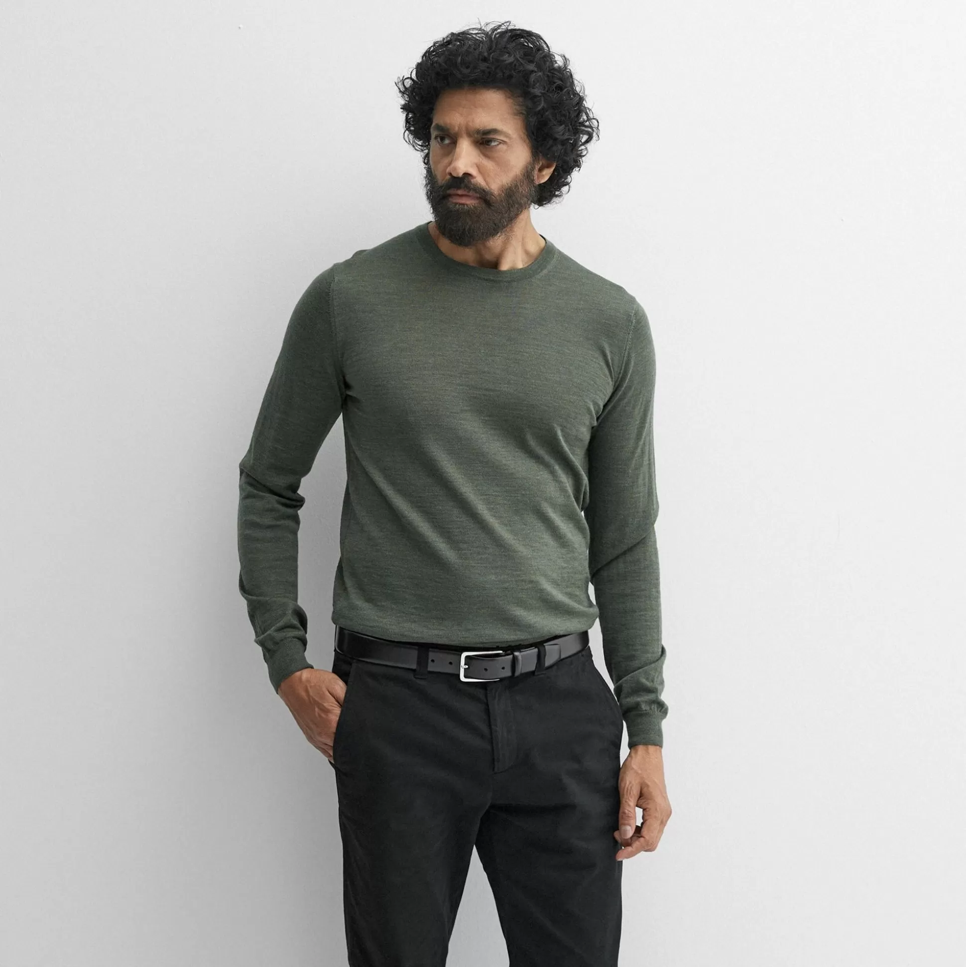 Pull en Laine Oliver Sweeney - Camélia Sable, Confort Urbain Élégant  
Chandail Premium Marron Clair - Oliver Sweeney Édition Limitée, Détente Moderne  
Élégance Hiver Oliver Sweeney - Pull Camel Doux, Style Contemporain Essentiel
