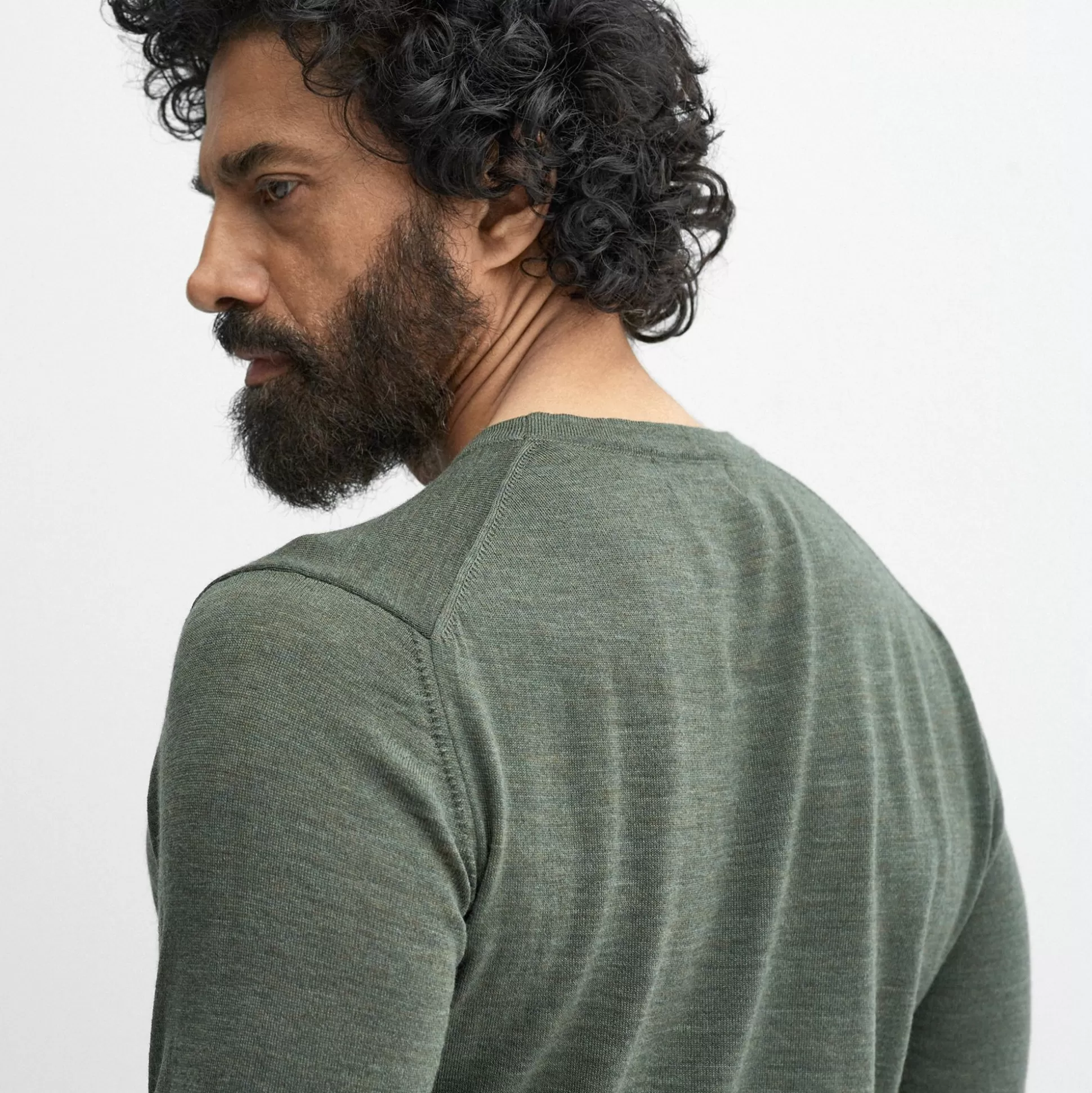 Pull en Laine Oliver Sweeney - Camélia Sable, Confort Urbain Élégant  
Chandail Premium Marron Clair - Oliver Sweeney Édition Limitée, Détente Moderne  
Élégance Hiver Oliver Sweeney - Pull Camel Doux, Style Contemporain Essentiel
