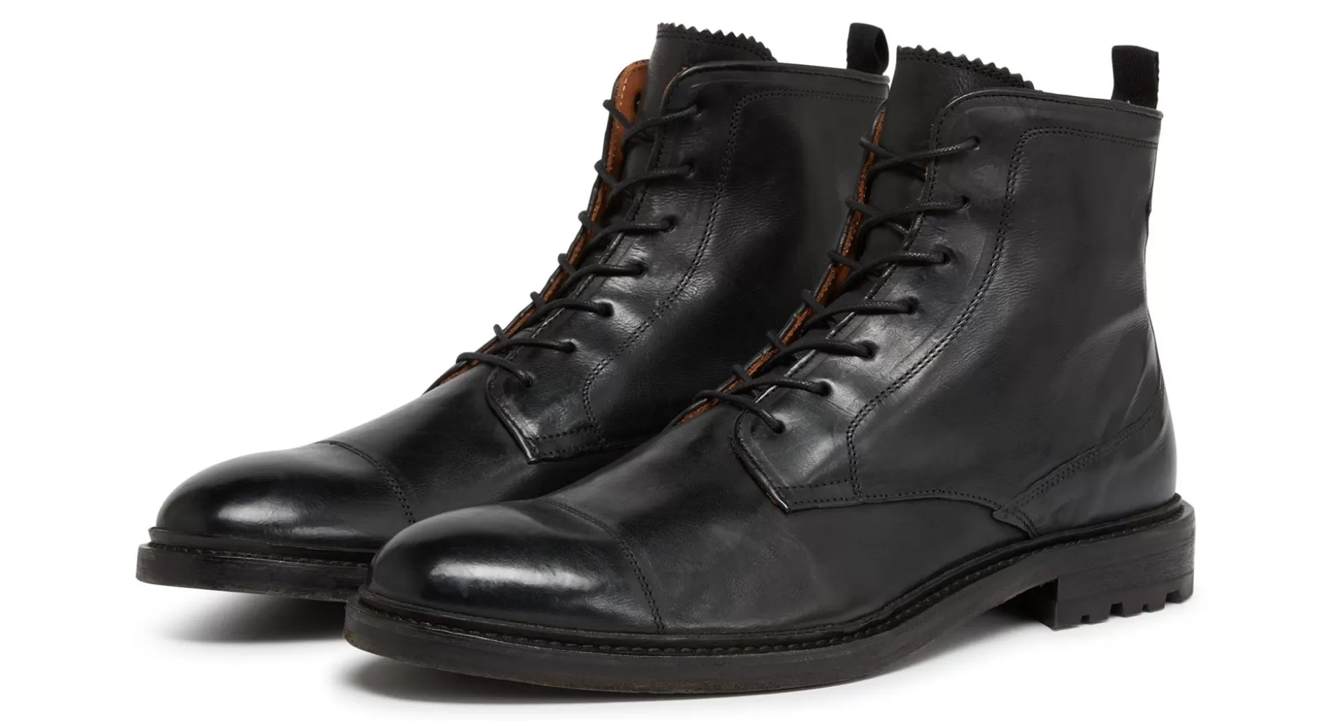 Bottes Oliver Sweeney Chaves - Cuir pleine fleur noir vernis, style urbain intemporel
