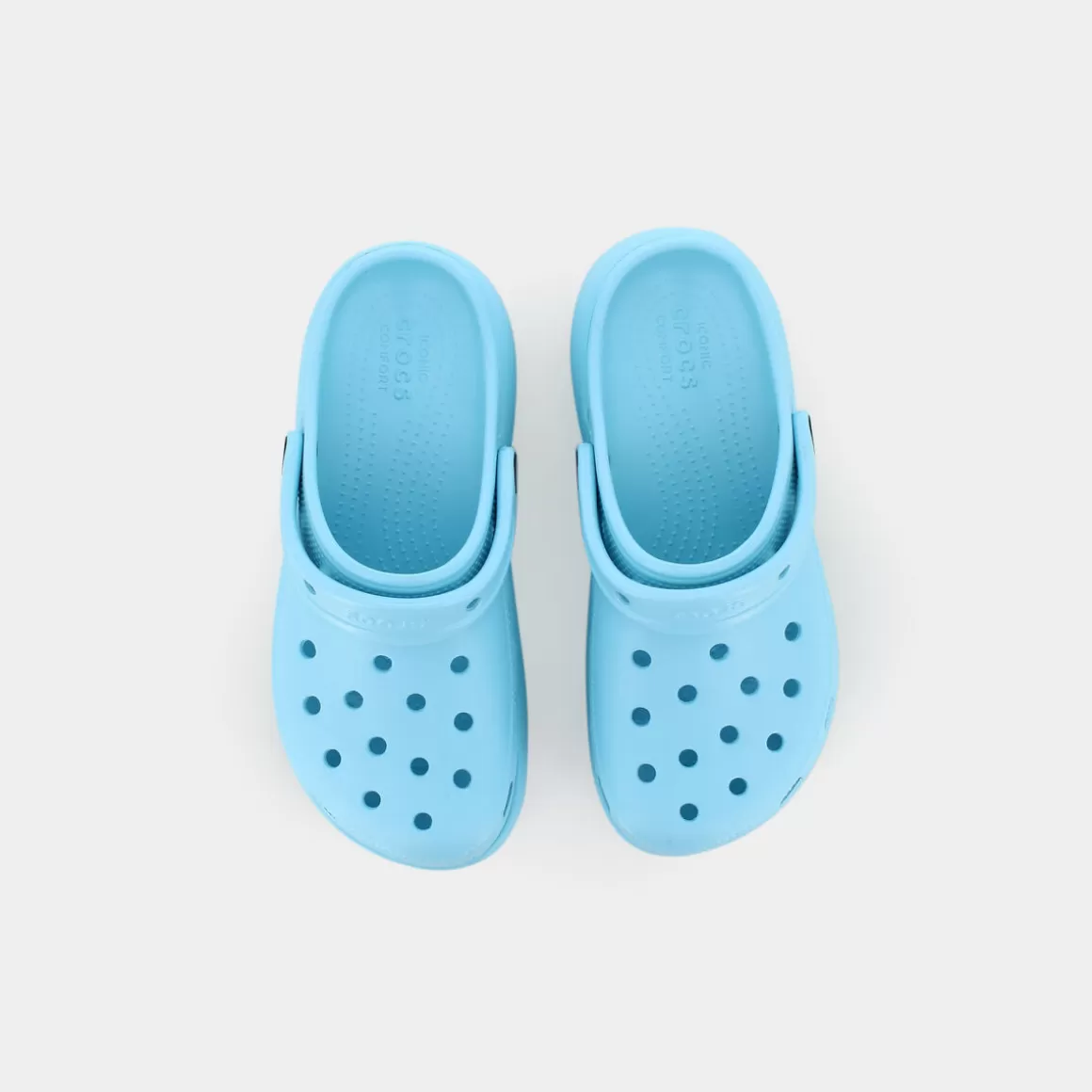Sandales Crocs Femme Édition Polaire - Confort Léger en Bleu Glacier (Modèle CR206750)