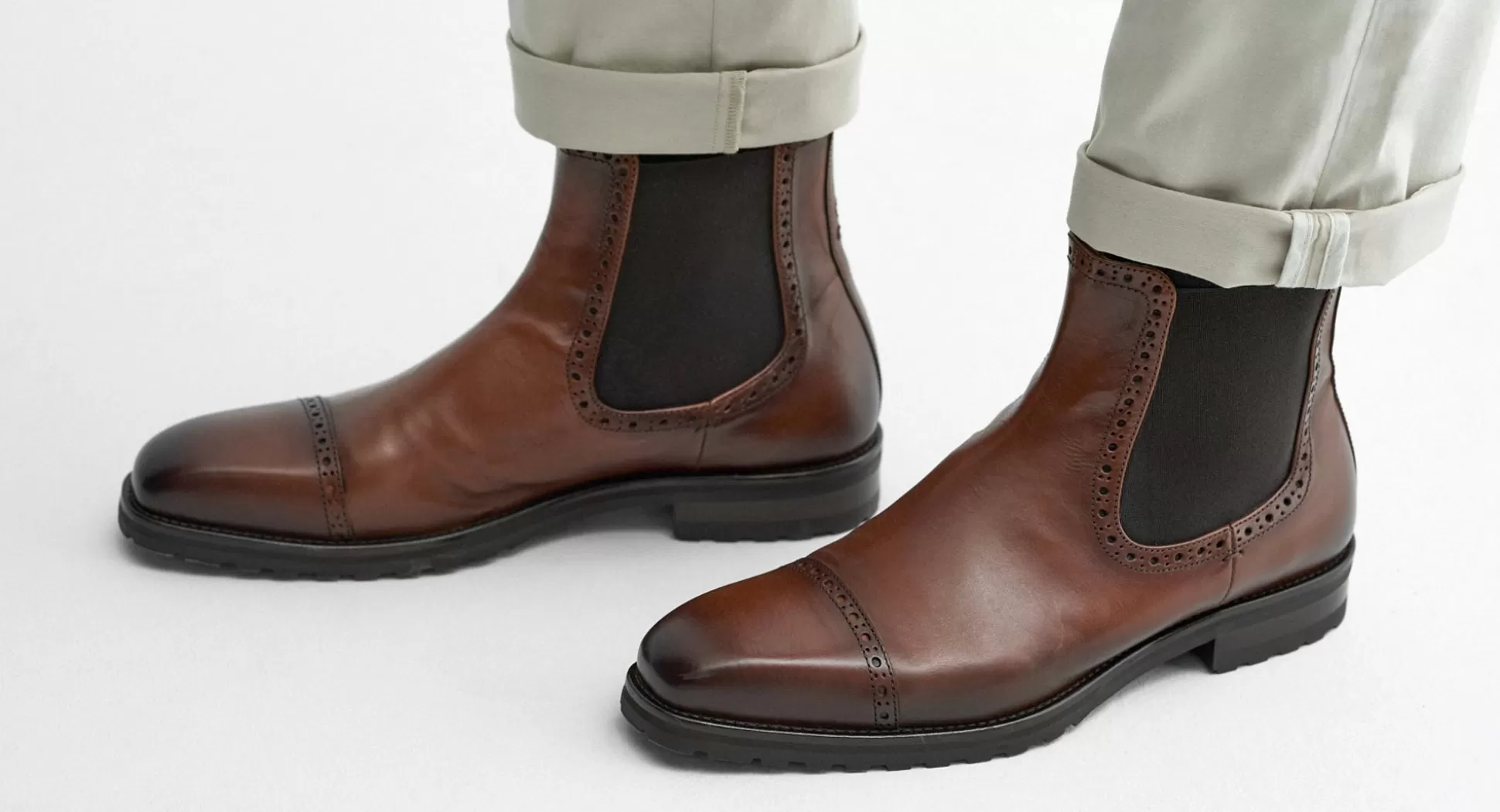 Bottes Dasa en Cuir Patiné Brun Profond - Chaussures Haut de Gamme Style Intemporel & Élégance Britannique