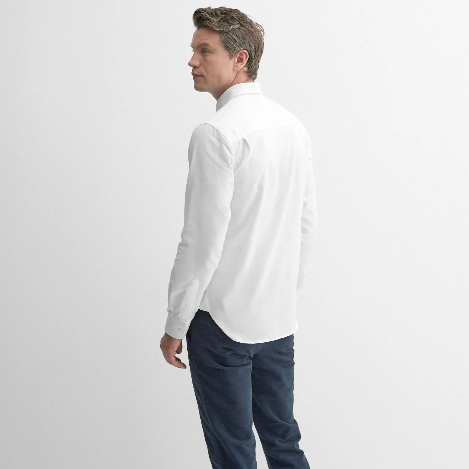 Chemise homme Oliver Sweeney - Blanc Dunmore, élégance intemporelle en coton luxe pour un style sophistiqué