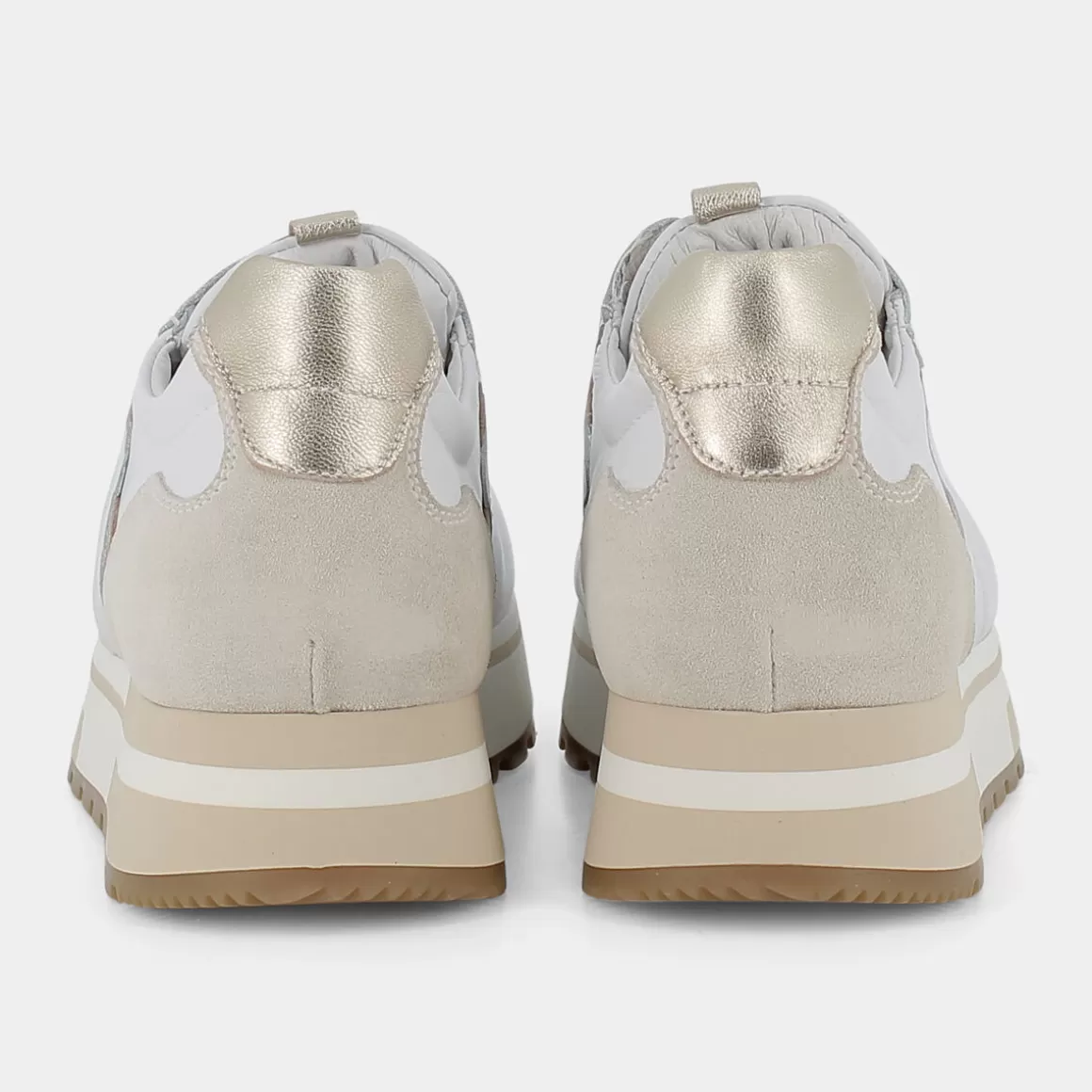 Chaussures NERO-GIARDINI E218070D - Baskets femme tendance en cuir souple blanc printemps-été 

(Version alternative si besoin : Baskets confortables Nero Giardini Modèle E218070D - Blanc neutre à semelle amortissante - Collection permanente)