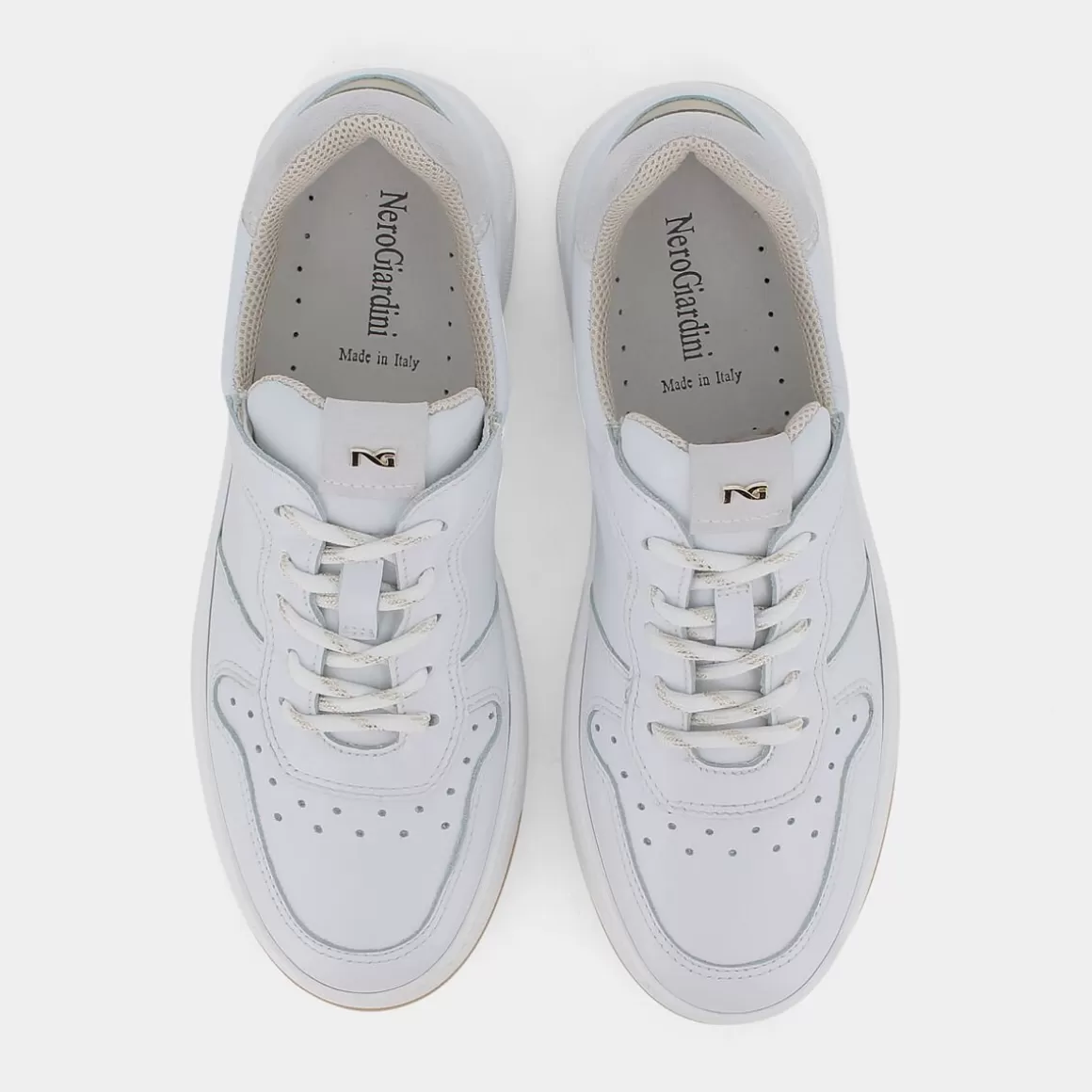 Chaussures de sport NERO GIARDINI E218200D - Blanc immaculé en édition limitée