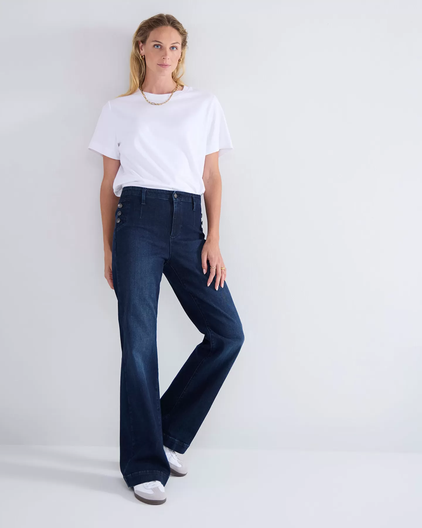 Summum Denim Évasé - Détails Boutons Originaux en Bleu Indigo