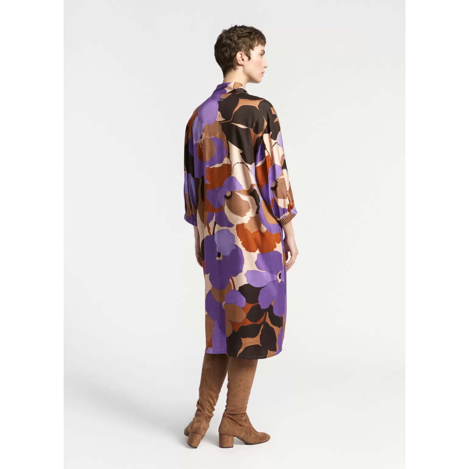 Robe d'été midi Xandres - Imprimé floral romantique sur tissu fluide