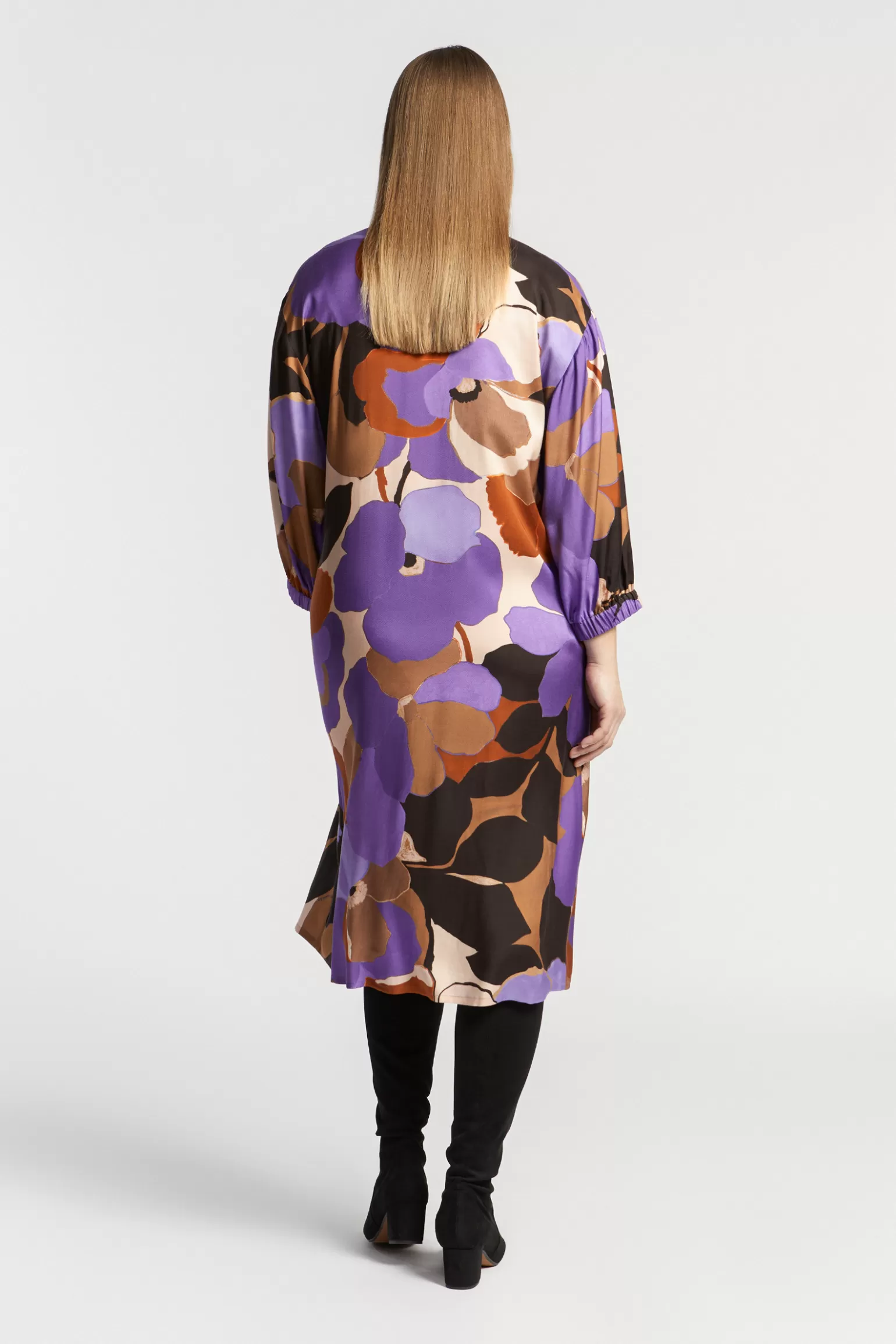 Robe d'été midi Xandres - Imprimé floral romantique sur tissu fluide