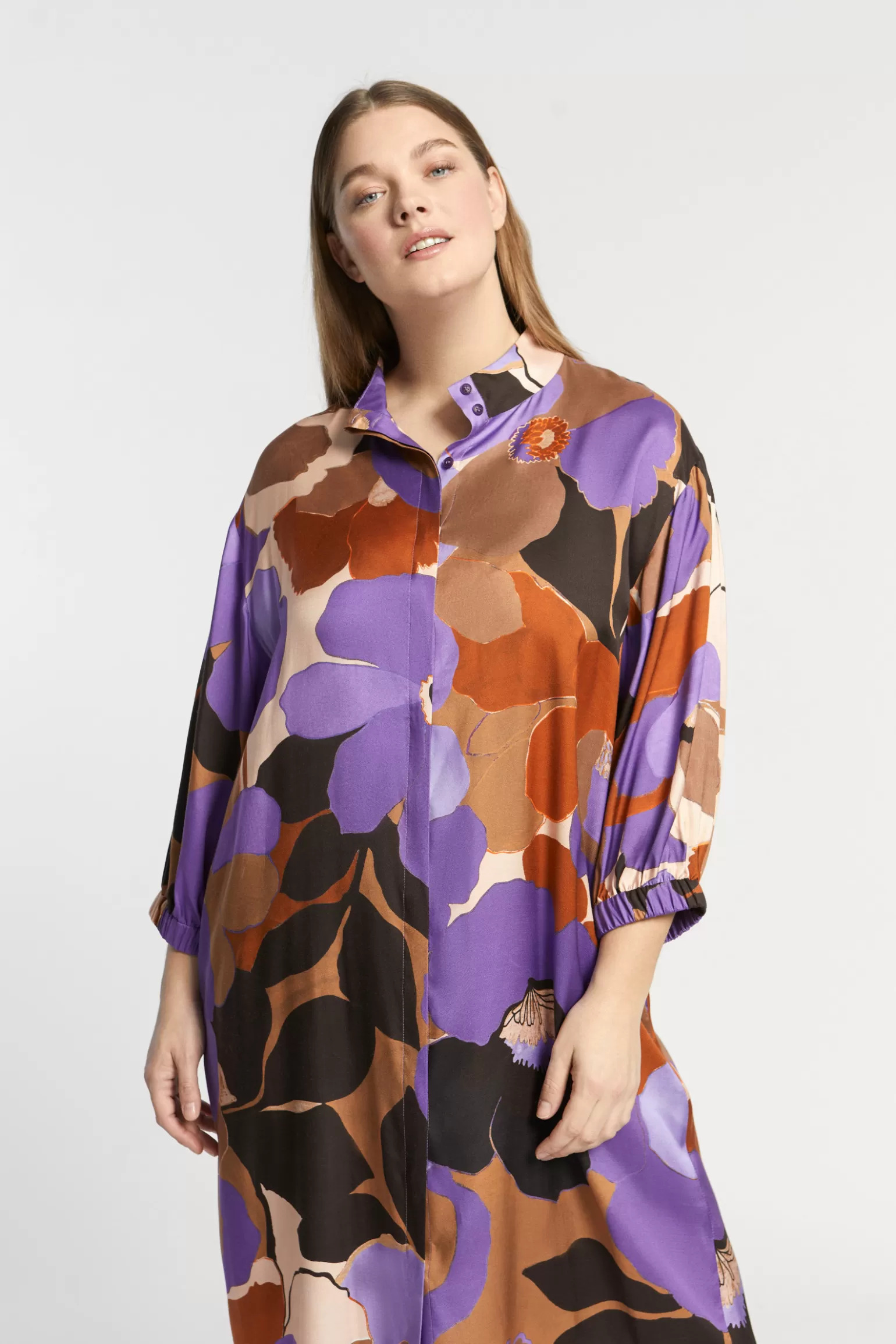 Robe d'été midi Xandres - Imprimé floral romantique sur tissu fluide