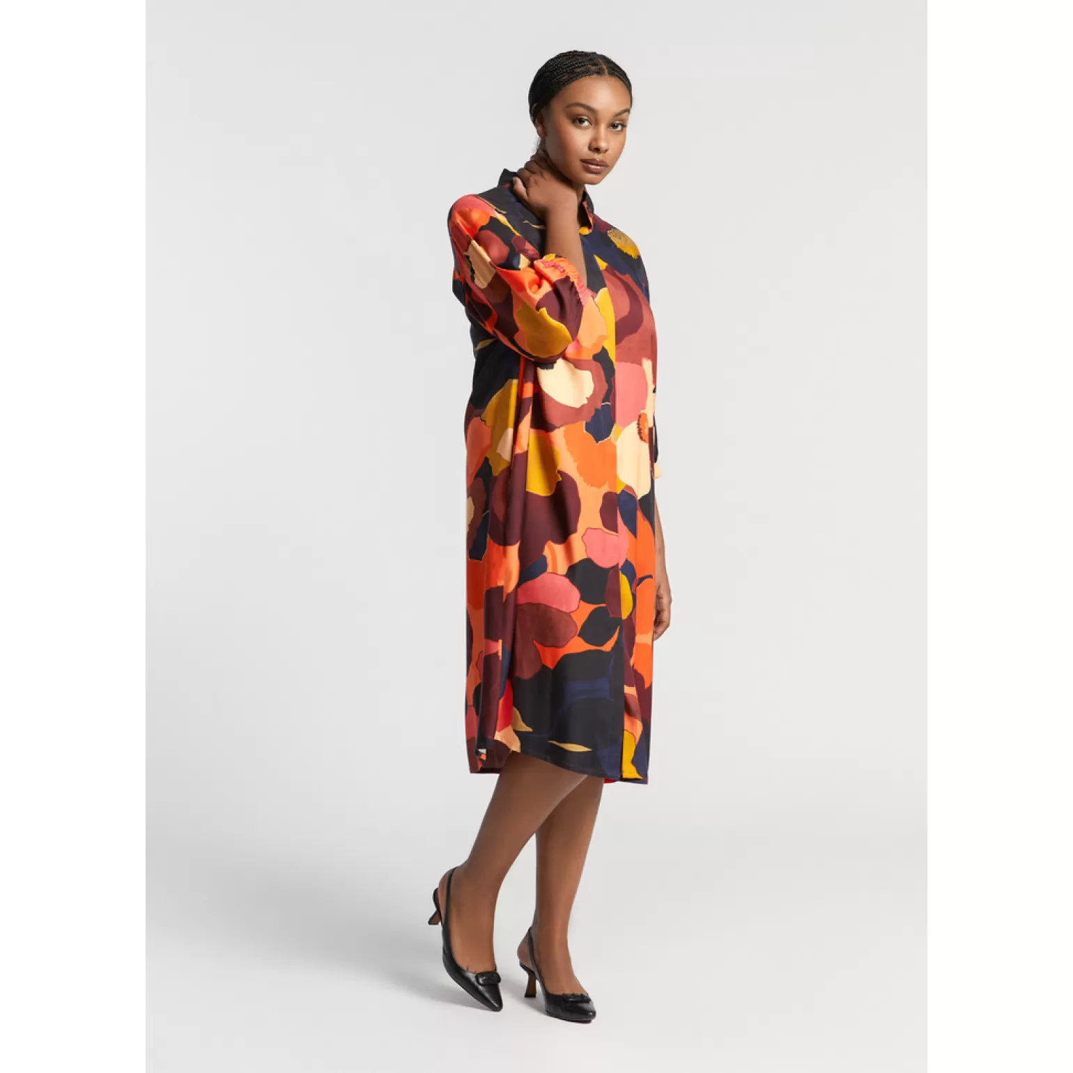 Xandres - Robe mi-longue à col montant raffiné | Design épuré & Soldes exceptionnels