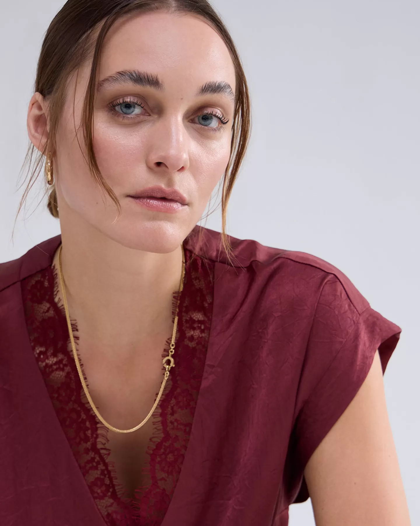 Hauts Femme - Top Élégant Sans Manches Col en V Dentelle Violet pour Tenue d'Été