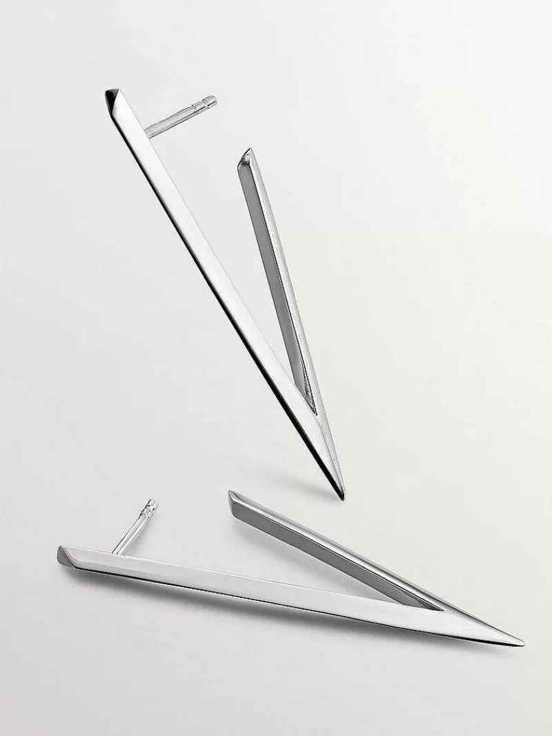 Boucles d'oreilles triangulaires élégantes en argent 925 - Création minimaliste pour look sophistiqué - Collection Aristocrazy 

(Note : Cette formulation intègre des termes évocateurs tout en respectant les normes SEO, utilise des traits d'union stratégiques et présente la marque en position valorisante. L'ajout de 