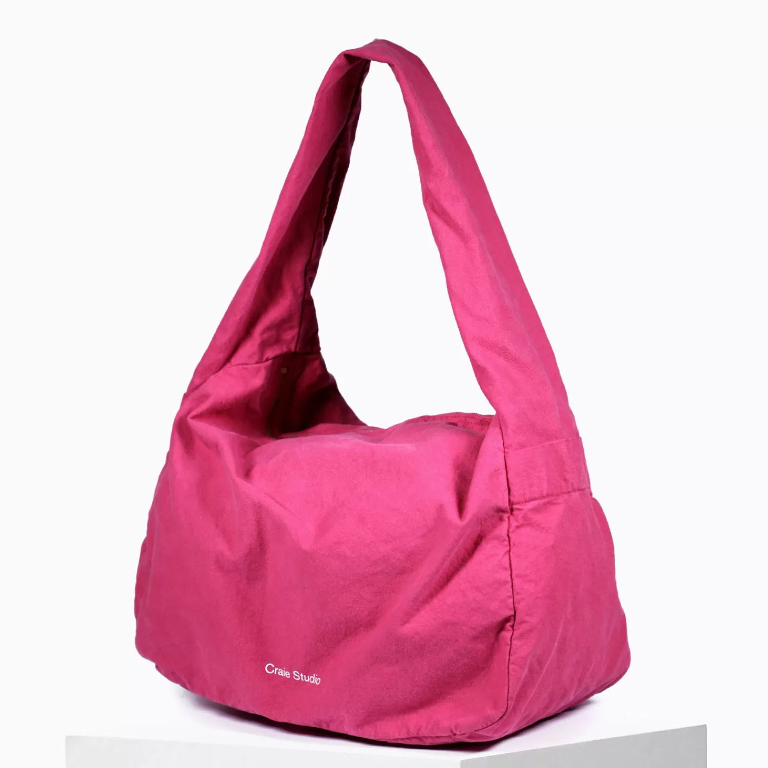 Élégance bohème : Sac bandoulière en coton doux teinté rose poudré - Collection Hot Craie Studio