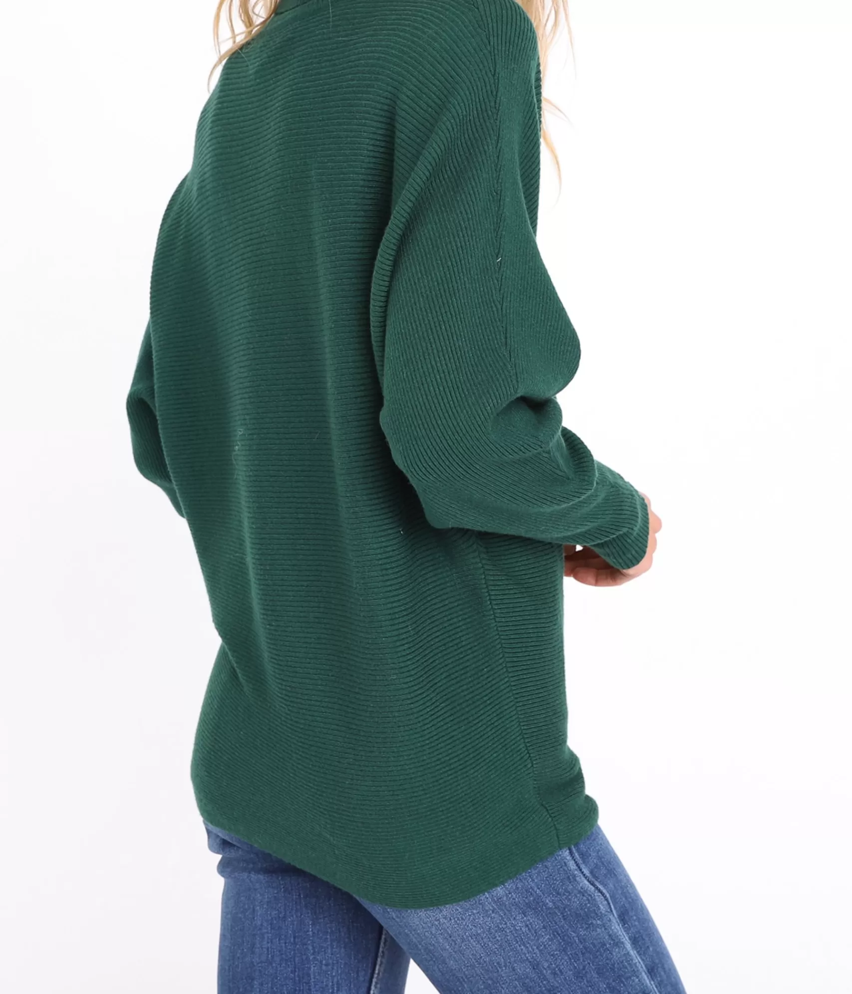 Pull Cynthia en Maille Douce EDJI - Col Montant Confortable pour Look Urbain 

(Note: J'ai restructuré la hiérarchie des informations en mettant l'accent sur le confort et le style, utilisé des formulations plus courantes dans le commerce textile français tout en conservant les mots-clés essentiels. L'ajout de 