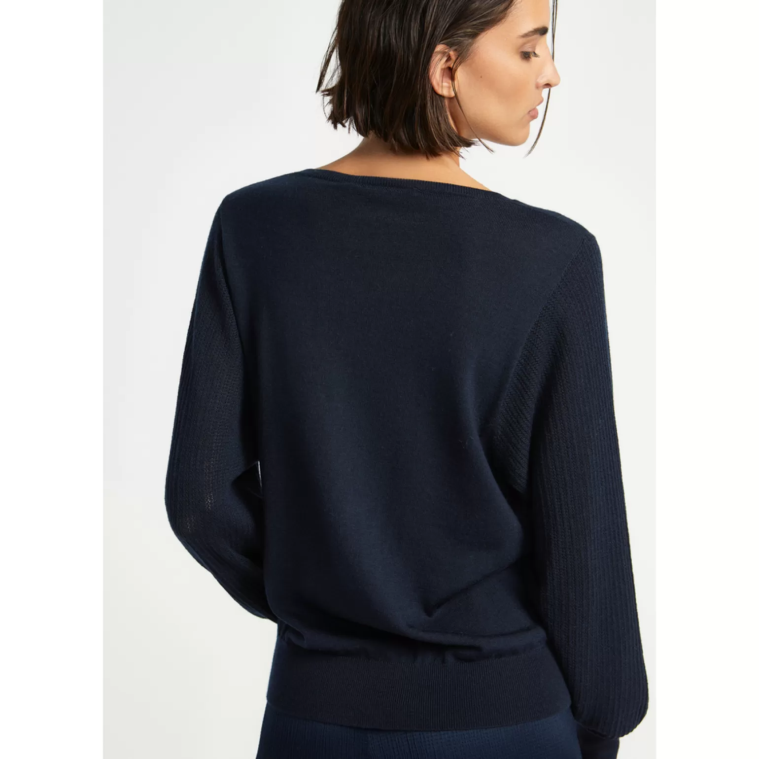Sweater féminin en laine mérinos premium - Collection exclusive en ligne Xandres
