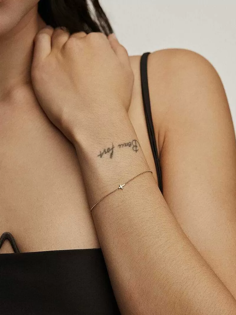 Bracelet Aristocrazy en Or Jaune 9 Carats avec Croix Élégante - Alliance de Style et de Symbolisme