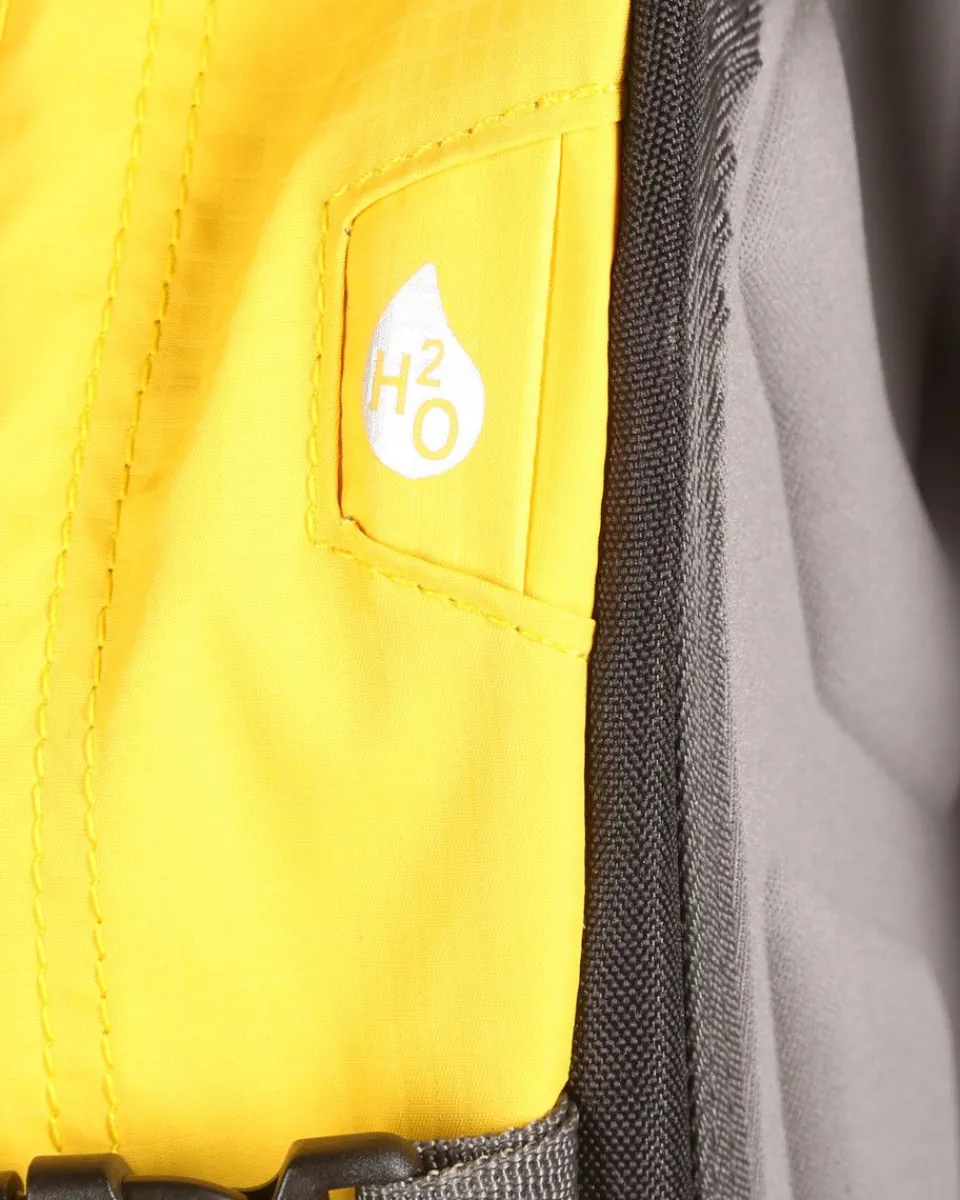 Sac à Dos Hydratation Kilpi Femme - RISE 30-U avec Gilet Respirant et Poches Techniques | Ensemble Sportif Polyvalent pour Randonnée & Fitness 

(Version optimisée avec variantes sémantiques et structure conversationnelle, intégrant des éléments de confort et d'usage sans répétition de termes clés)
