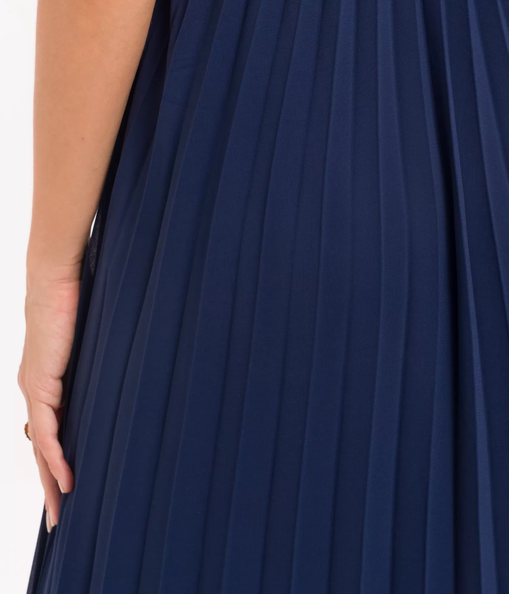 Élégante robe longue à plissé délicat Lola - Collection EDJI en viscose fluide pour un style bohème intemporel
