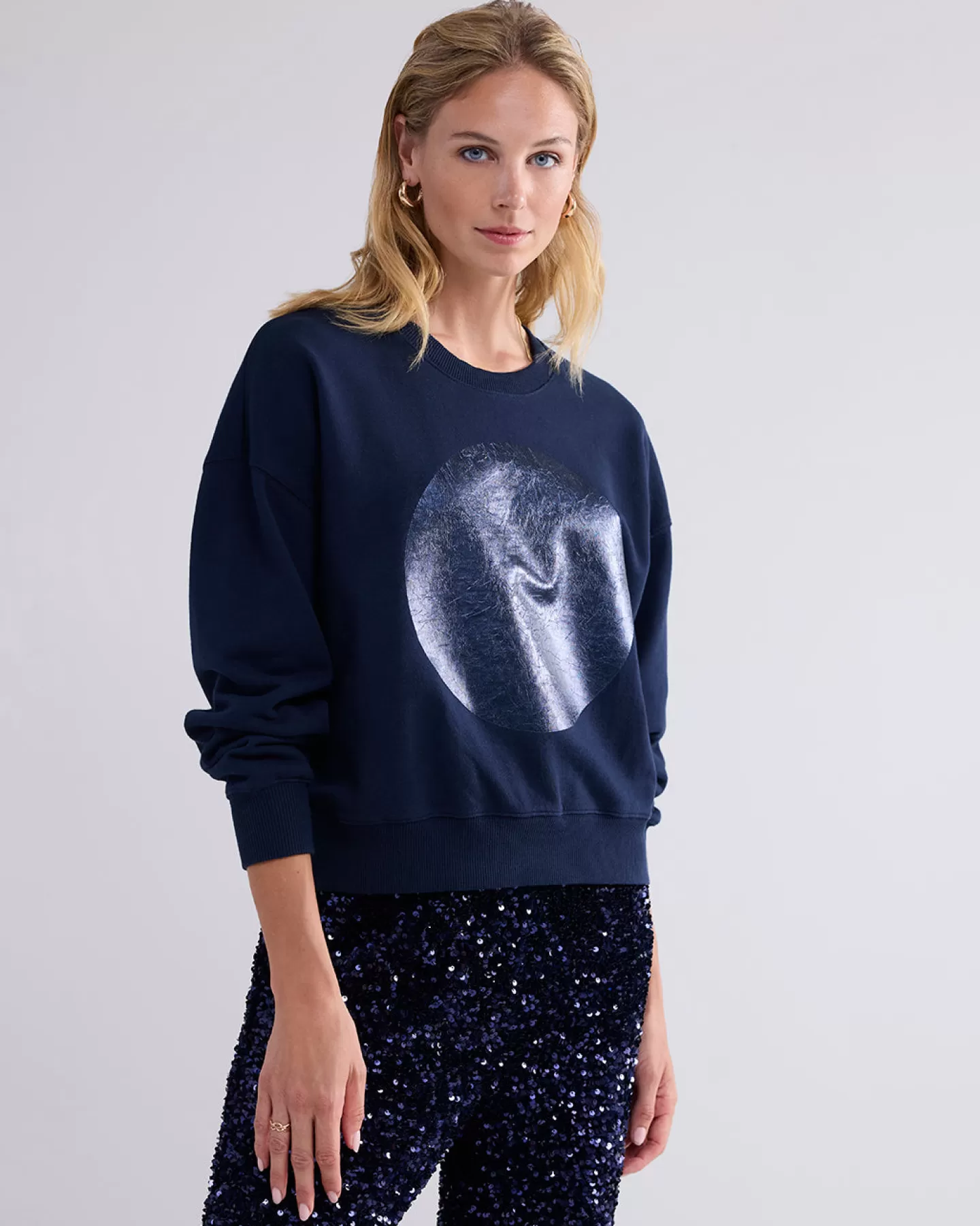 Pull Femme Élégant Summum - Broderies Métallisées Bleu Nuit - Tendance Printemps 2024