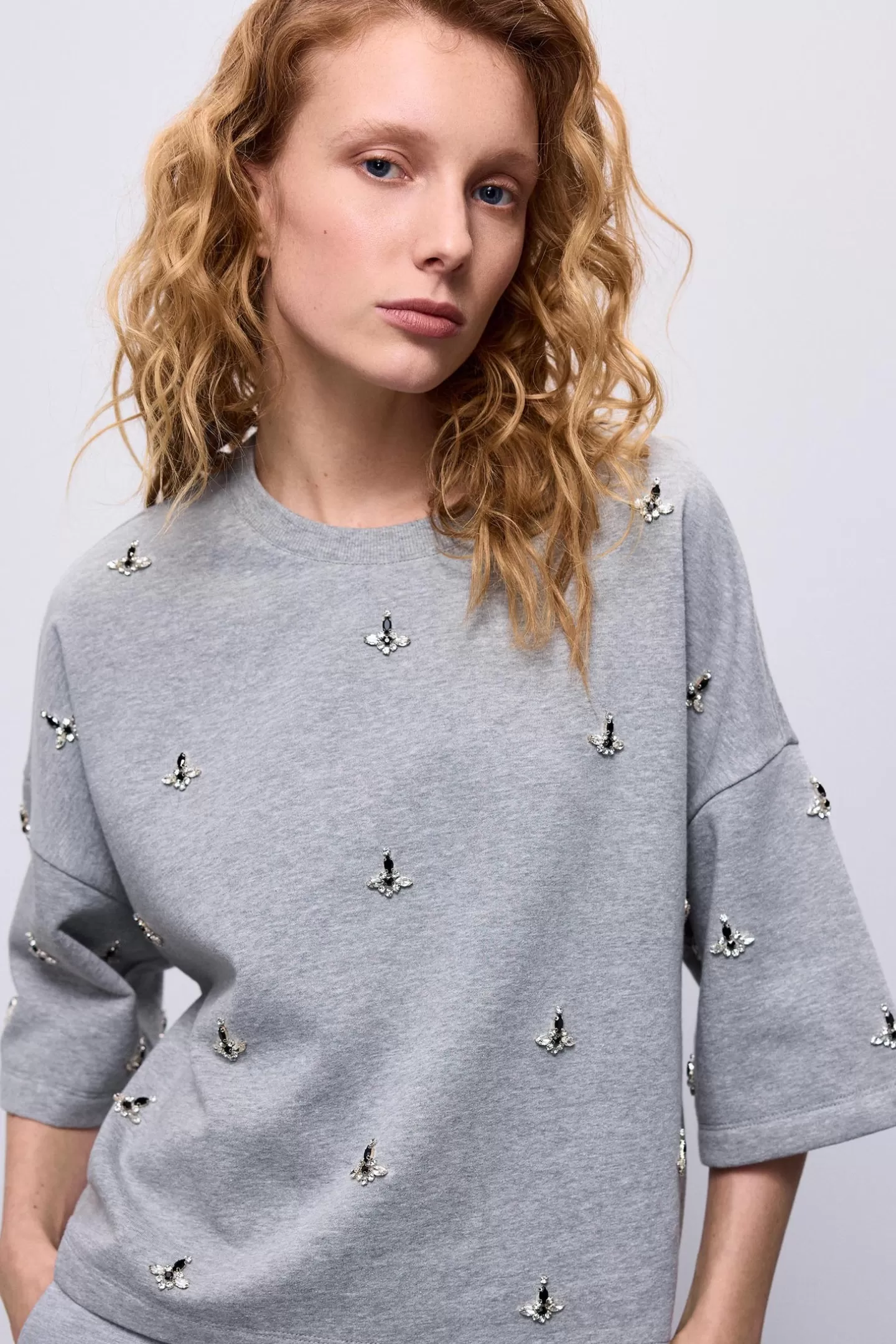 Sweat-shirt Décoré Strass Gris Anthracite - Collection Summum Élégante - Pulls & Gilets Confortables en Coton Souple