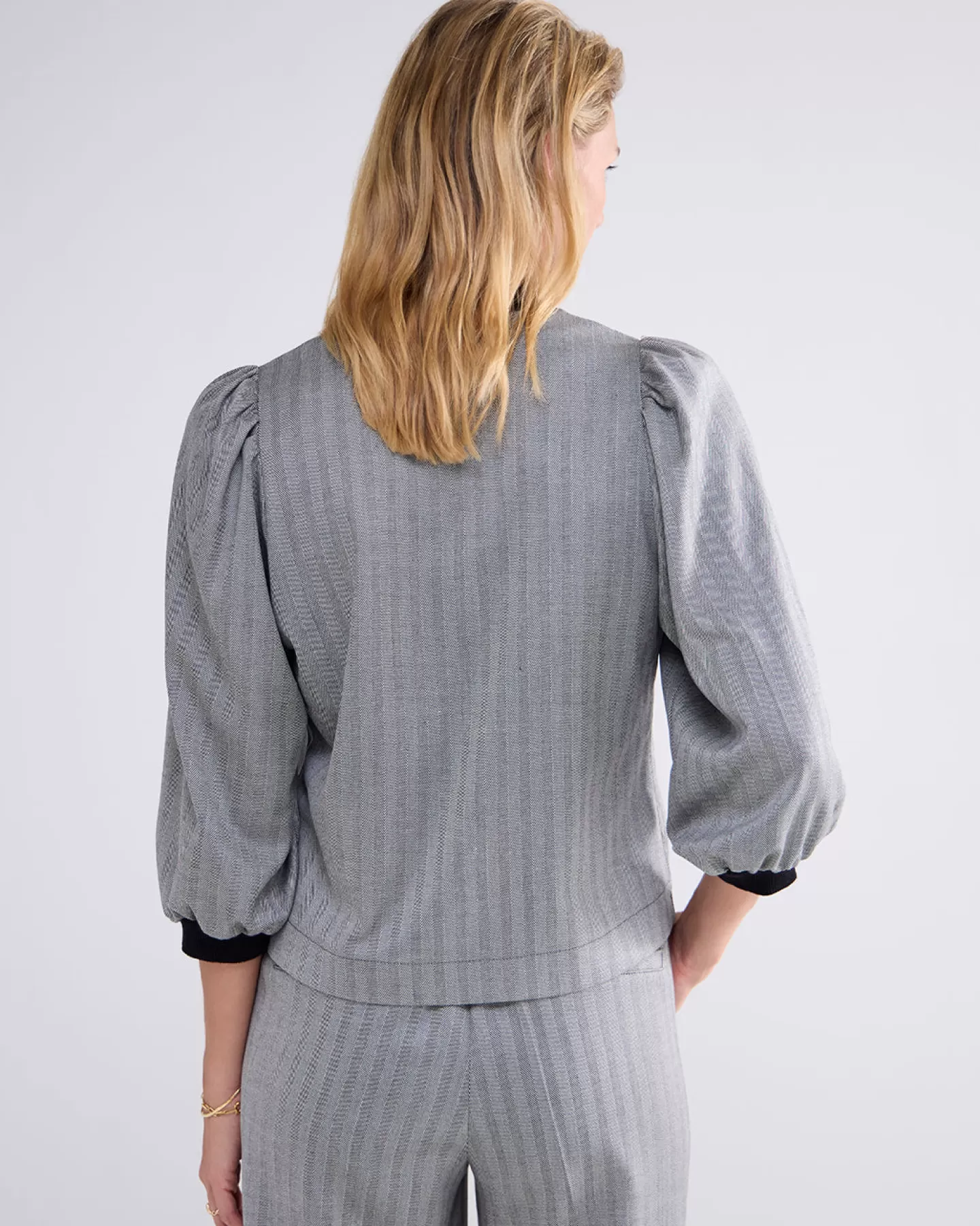 Chemisier Femme Élégant Summum Top - Manches Ballon Tendance en Noir Intemporel
