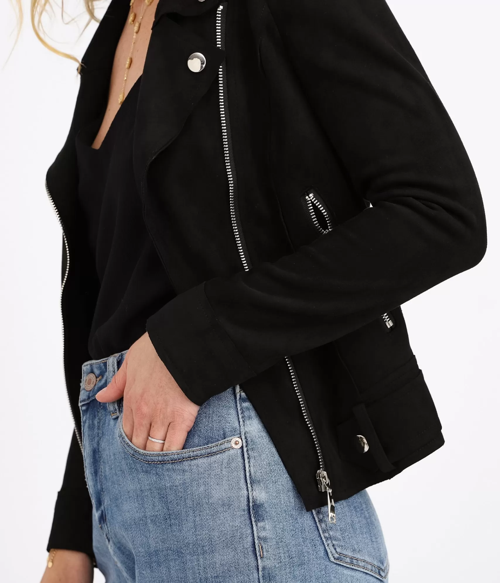 Blouson Iris en daim synthétique - Coupe décontractée avec détails contrastés | EDJI Collection Automne-Hiver