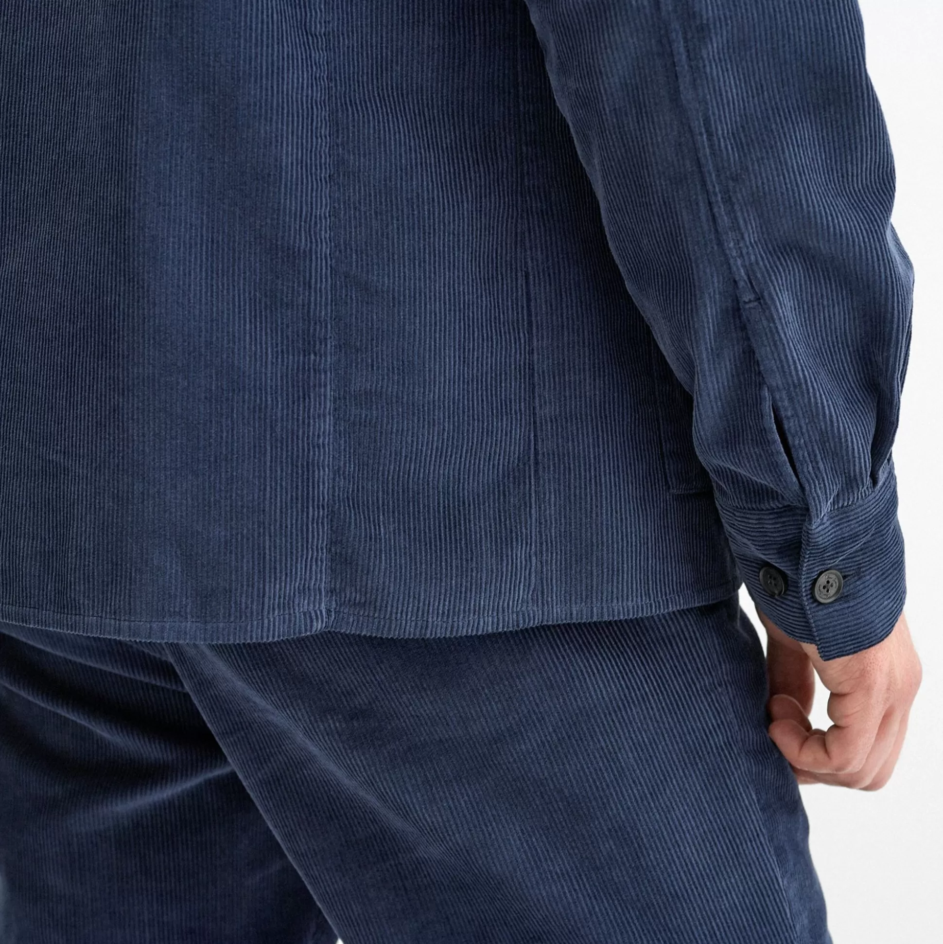 Chemise Homme Oliver Sweeney - Bleu Marine Wicklow, Coupe Élégante pour Style Intemporel avec Détails Distinctifs